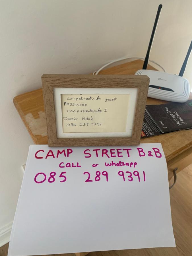 Room 1 Camp Street B&B Утерард Екстер'єр фото